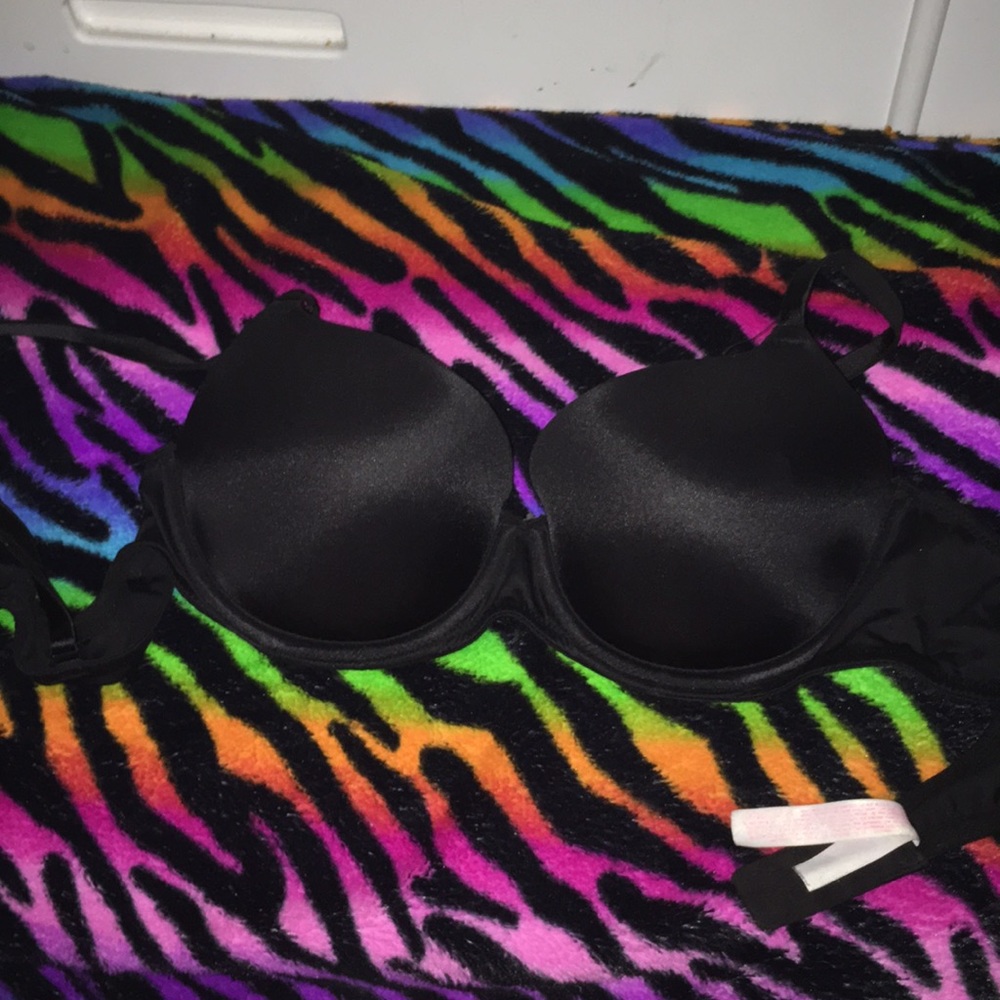 Lightly lined bra